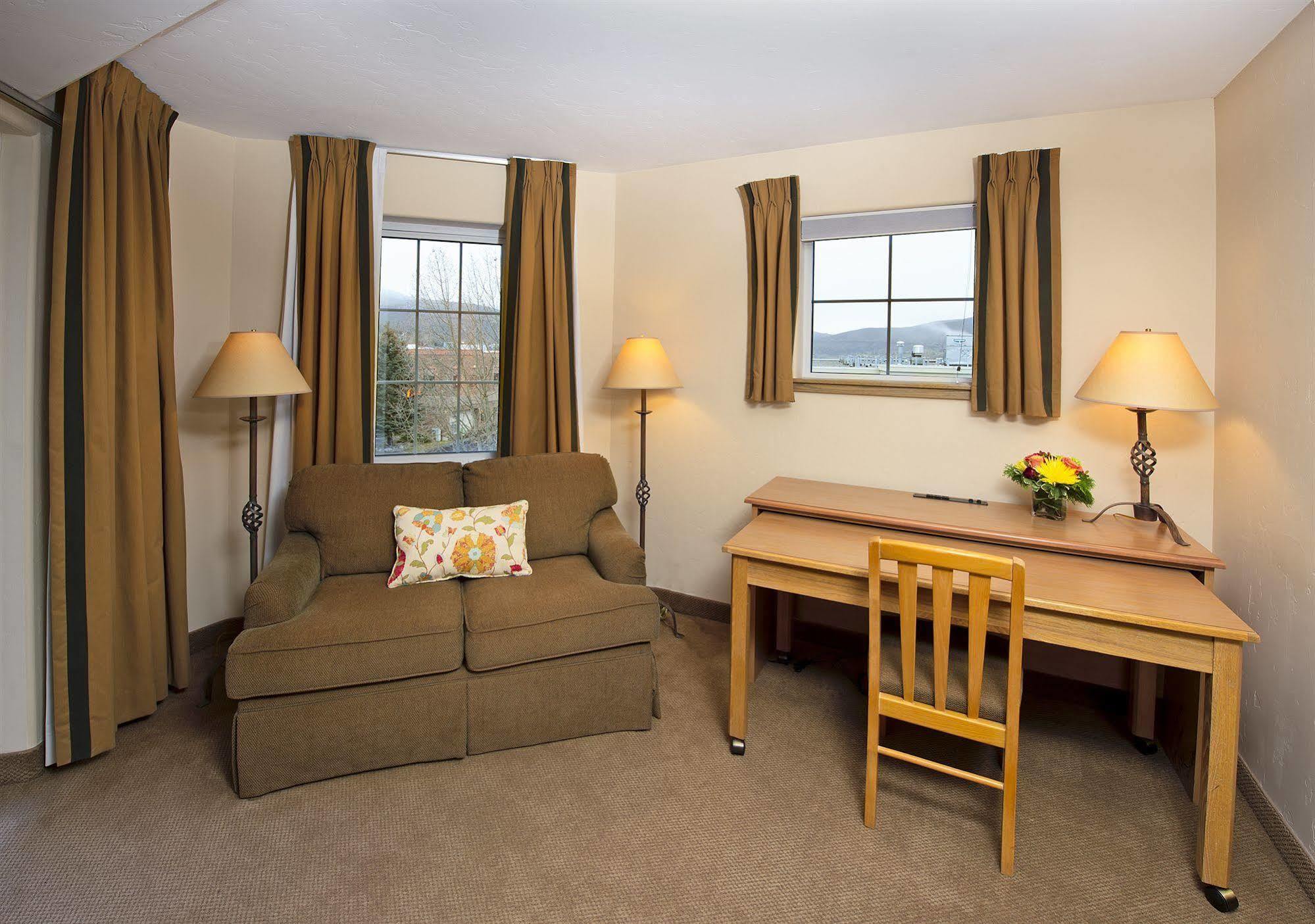 The Inn At Riverwalk Edwards المظهر الخارجي الصورة